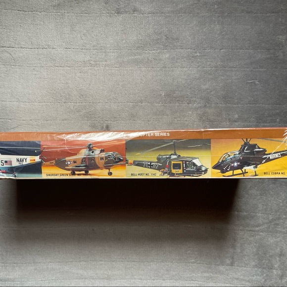 Lindberg Plastic Snap Fit Sikorsky Jolly Green Giant 1/72 Scale Model Kit 1982 - Picture 4 of 6